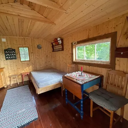 Koselig Liten I סקיאן